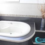 7.- Casa Carmita - bathroom with tub
