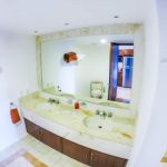 9 Condo Reef JM - Bathroom