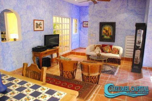5.- Casa_Colonial Living room